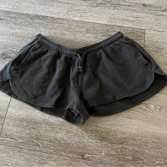 Brandy Melville Summer Thermal Shorts Waffle Knit Washed Grey Black O/S - Picture 4 of 7